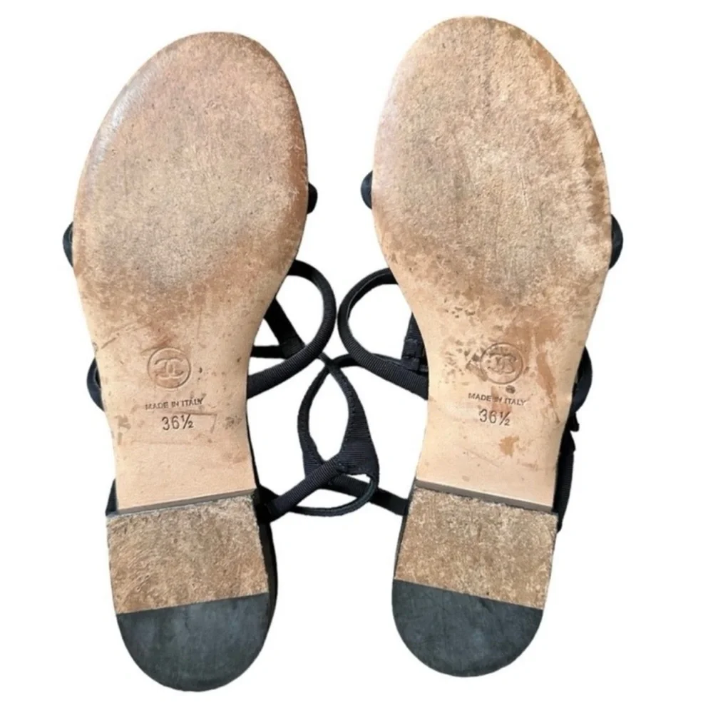 Chanel Black Leather Flat sandals Size 36.5